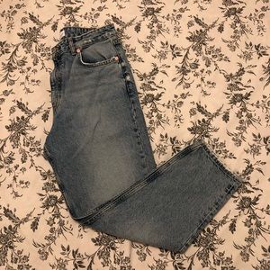 ZARA High Waisted Boyfriend Jeans